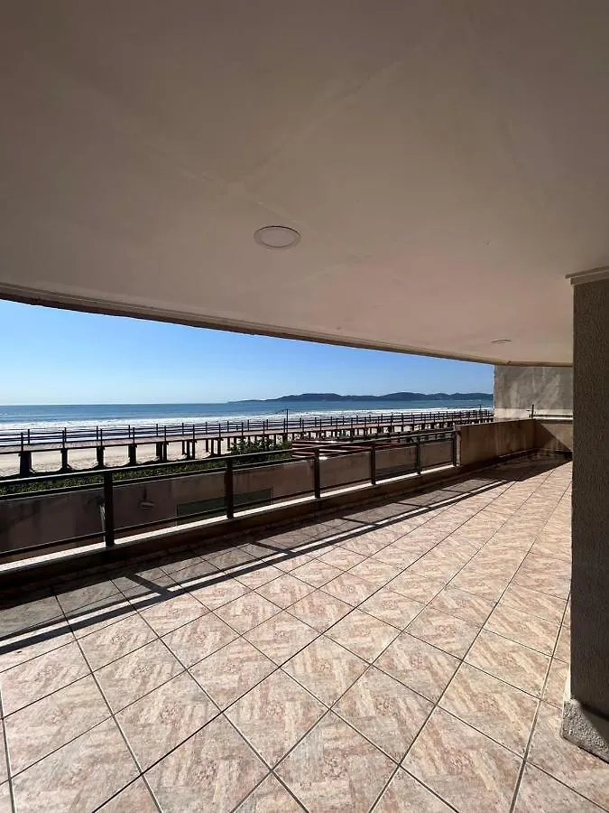 Apartamento Frente Mar Itapema